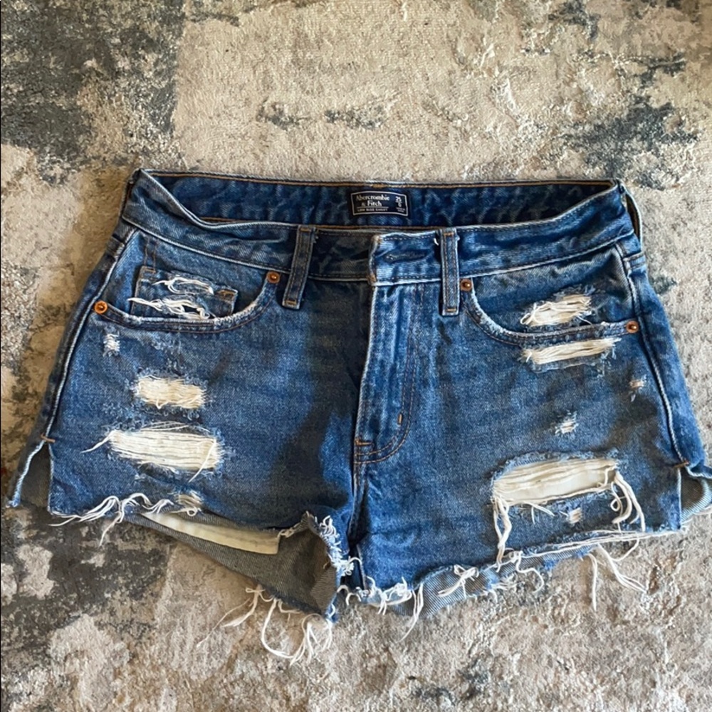 Abercrombie and Fitch cut off Jean shorts. Size 25